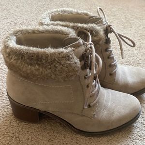 Winter Light Grey Bootie with faux fur